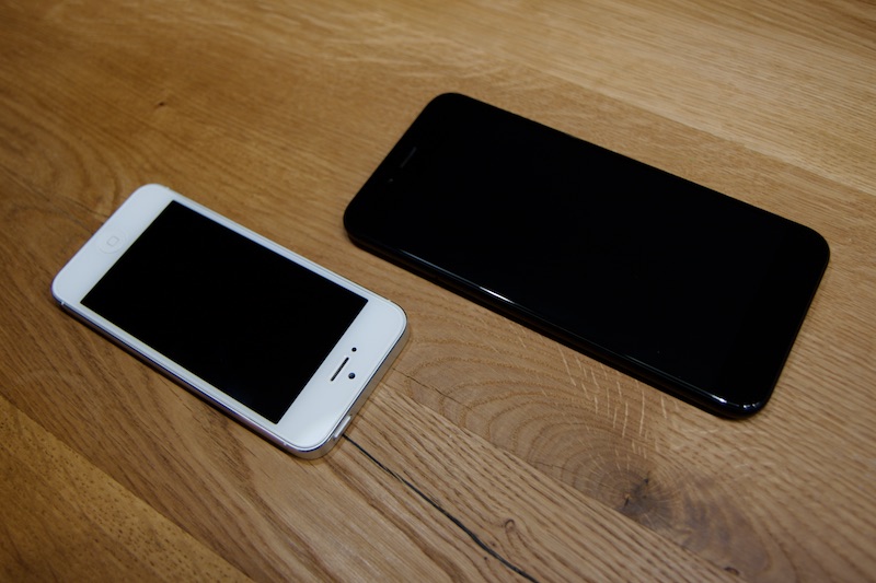 iPhone5 and Mi A1